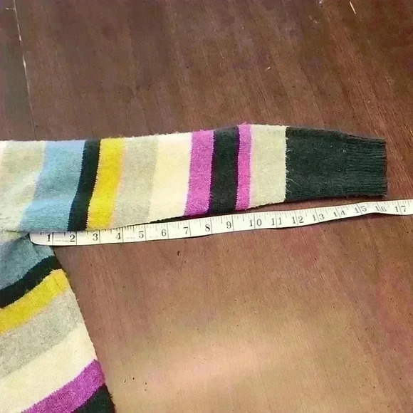 New Day Soft Sweater - Picture 8 of 10